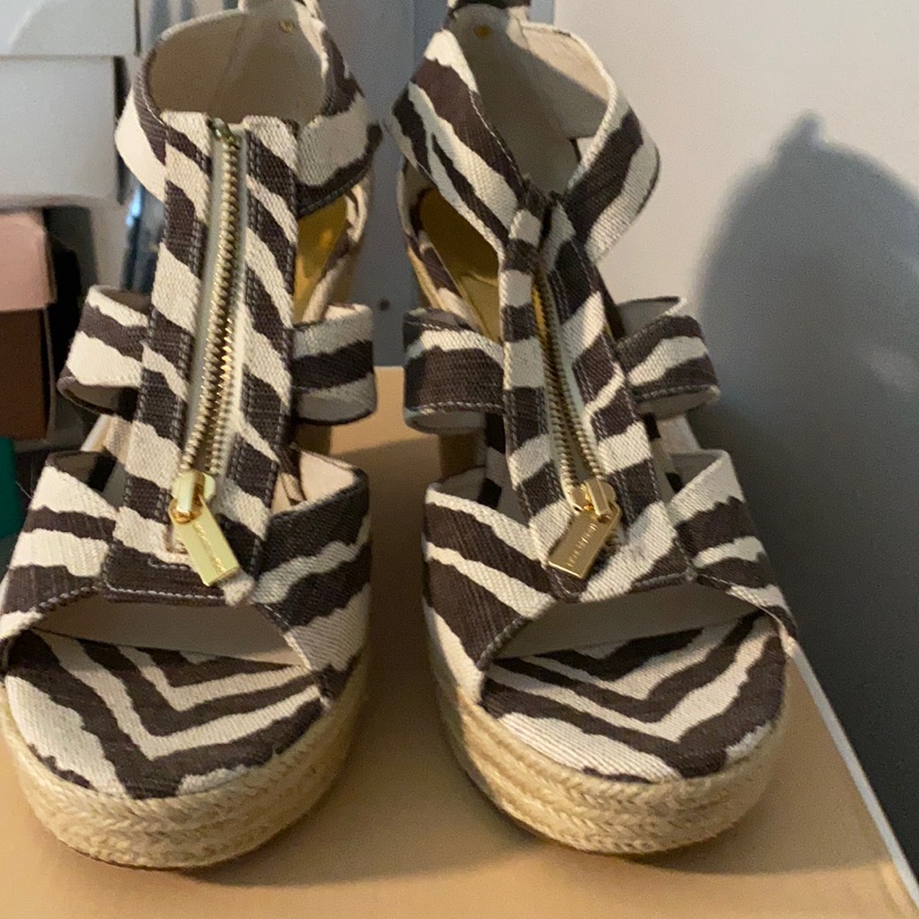 Michael Kors Brand New Tiger Espadrilles